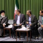 فیلم و صوت دیدار اهالی فرهنگ و طنزپردازان با رهبر انقلاب در رمضان ۹۶ فیلم و صوت دیدار اهالی فرهنگ و طنزپردازان با رهبر انقلاب در رمضان ۹۶