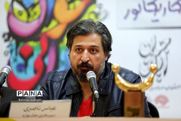 عباس ناصری در دهمین جشنواره کاریکاتور