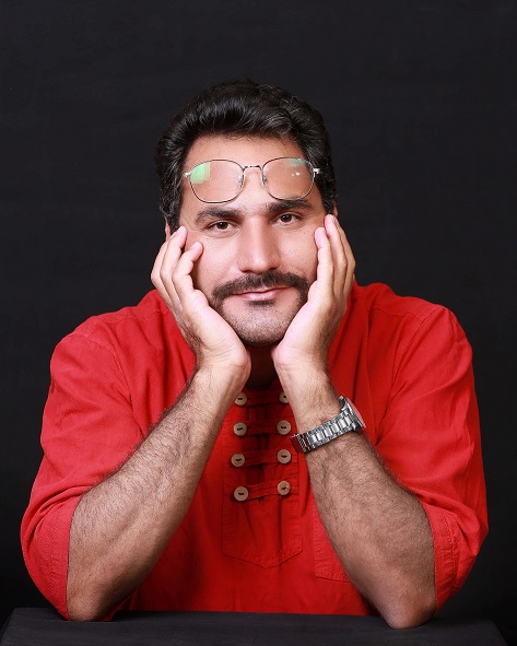 محمد پور رشیدی نویسنده و طنزپرداز